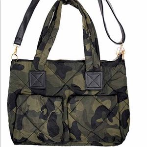 Crossbody / shoulder puffer Camo
